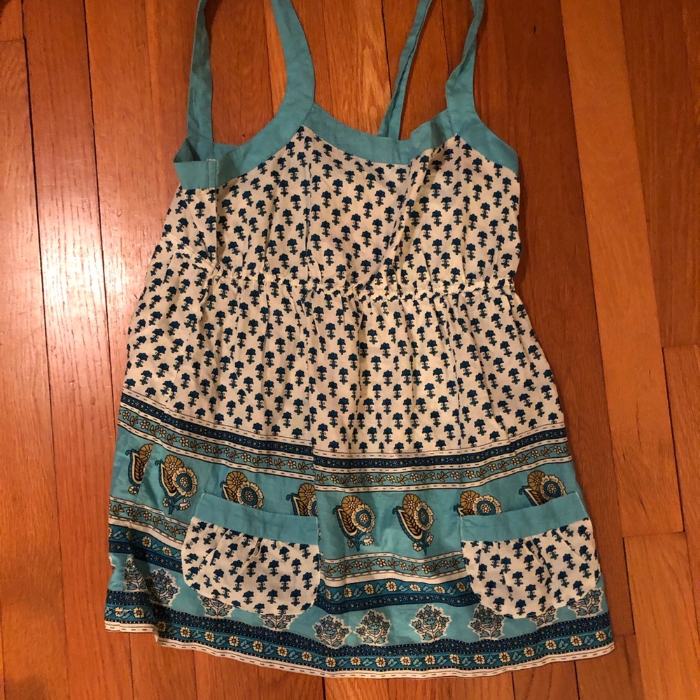 8 small tank tops
